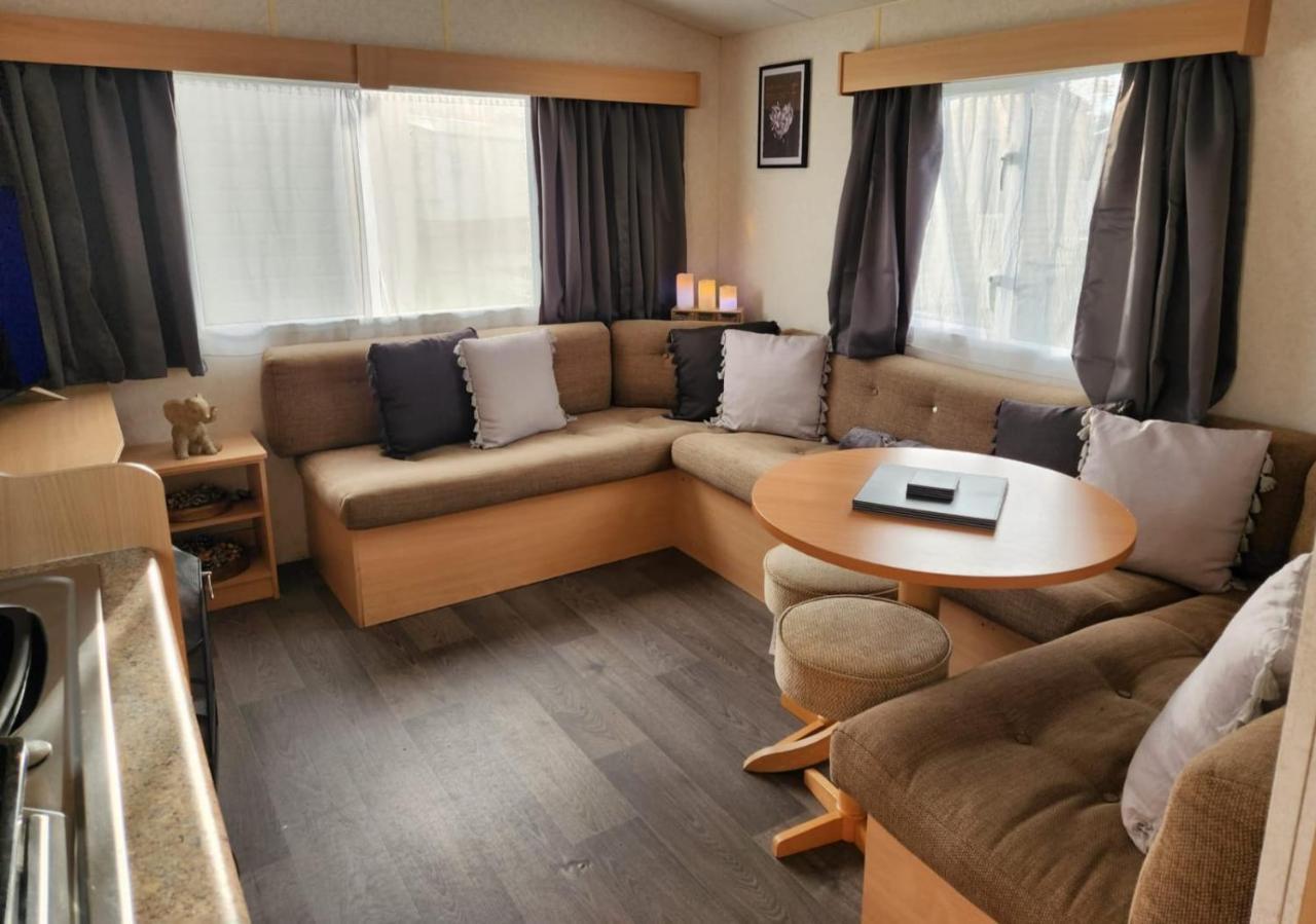 Hotel Comfy Caravan On Marine Park Rhyl Exteriér fotografie
