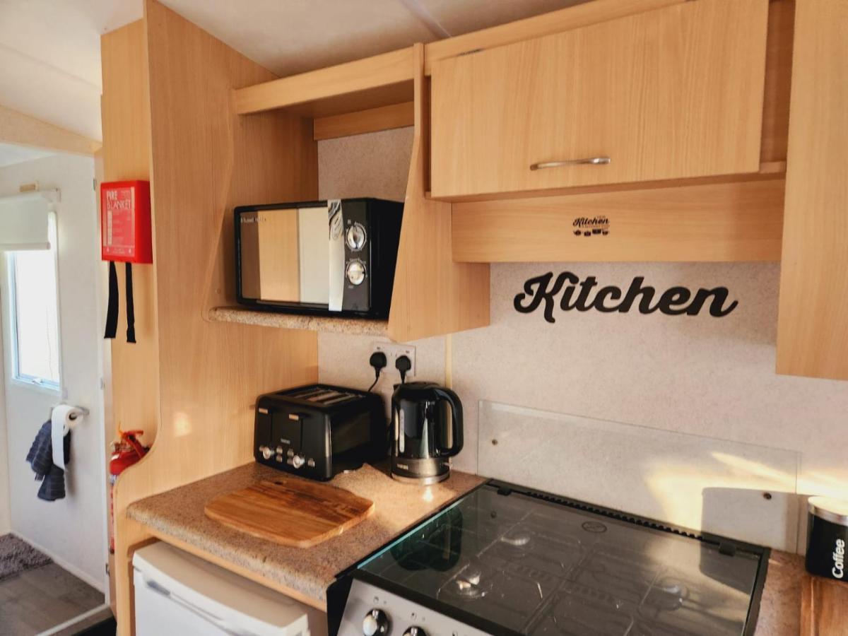 Hotel Comfy Caravan On Marine Park Rhyl Exteriér fotografie